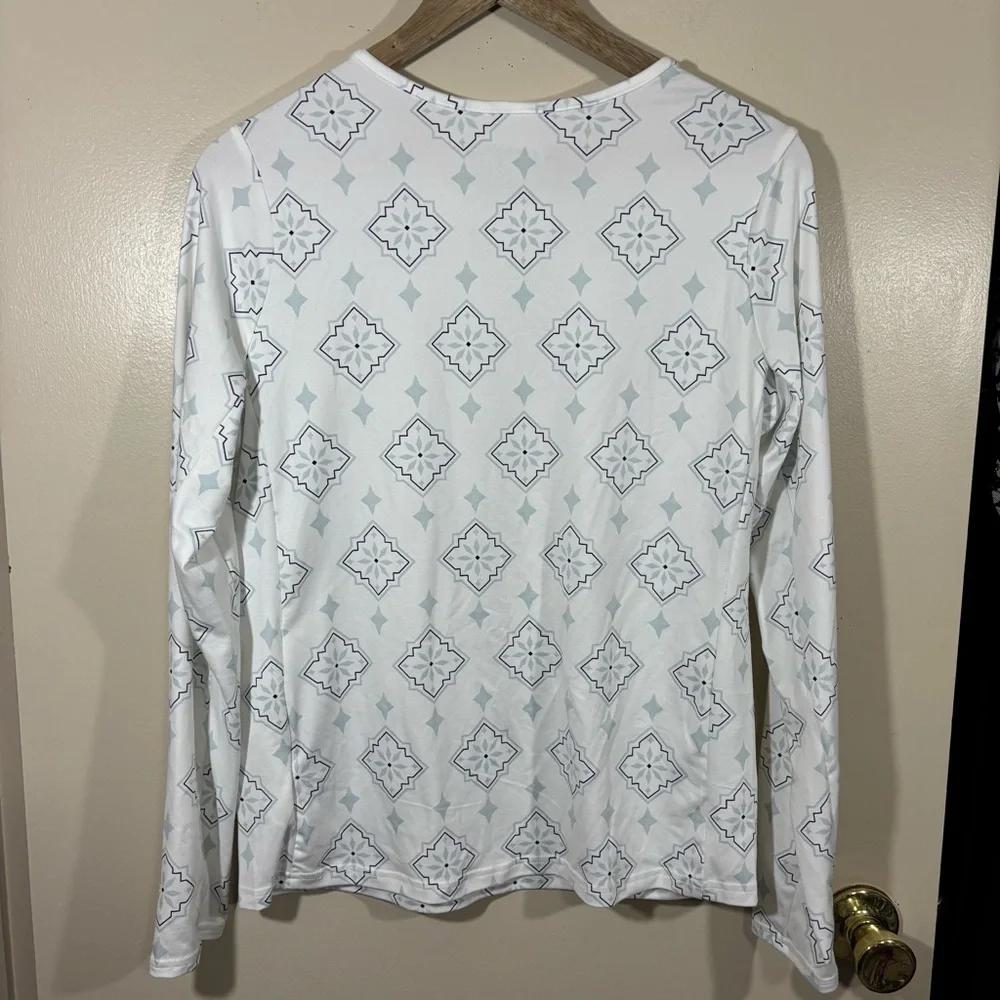 Hang Ten Women’s UV Sun Protection Long Sleeve Shirt W/ Zip Pocket Medium NEW - Picture 6 of 7